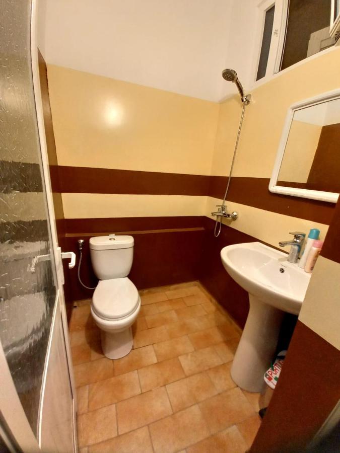 Manthoguesthouse Gjirokastër Екстериор снимка